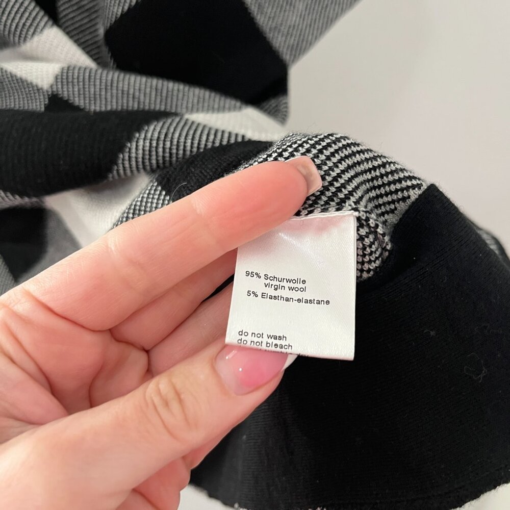 Akris Punto Black & White Plaid Short Sleeve Sweater Size 12 - Picture 5 of 7